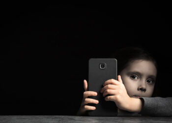 Co dać dziecku zamiast telefonu